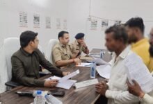 सिद्धार्थनगर सम्पूर्ण समाधान दिवस के अवसर पर तहसील इटवा पर जिलाधिकारी व वरिष्ठ पुलिस अधीक्षक सिद्धार्थनगर द्वारा जनसुनवाई किया गया । सिद्धार्थनगर सम्पूर्ण समाधान दिवस के अवसर पर तहसील इटवा पर जिलाधिकारी व वरिष्ठ पुलिस अधीक्षक सिद्धार्थनगर द्वारा जनसुनवाई किया गया ।