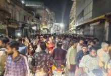 आगरा बकरा मंडी: 45 डिग्री के ‘स्मार्ट सिटी’ में इंसान और बेजुबान पानी की एक बूंद को मोहताज आगरा बकरा मंडी: 45 डिग्री के ‘स्मार्ट सिटी’ में इंसान और बेजुबान पानी की एक बूंद को मोहताज